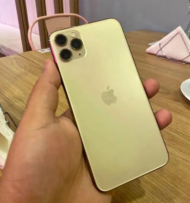 IPHONE 11 PRO MAX GOLD 256GIGAS 