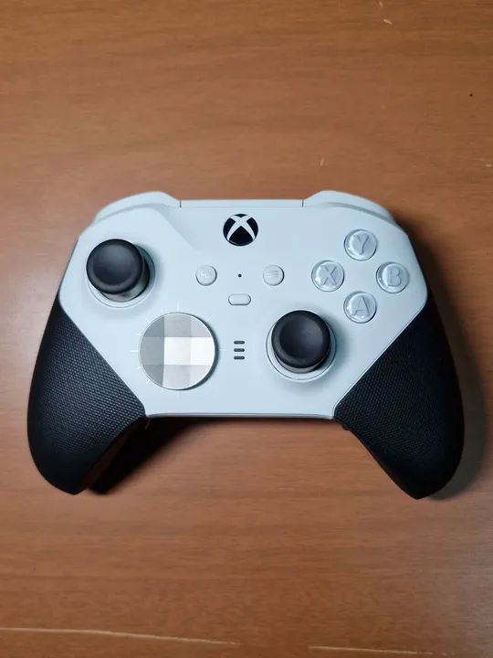 Controle xbox elite series 2.