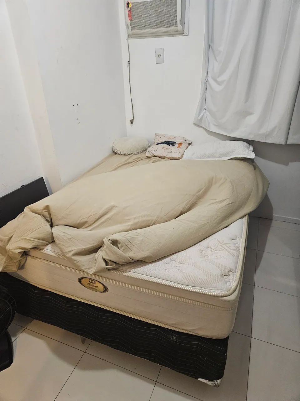 Double bed64187855273090120