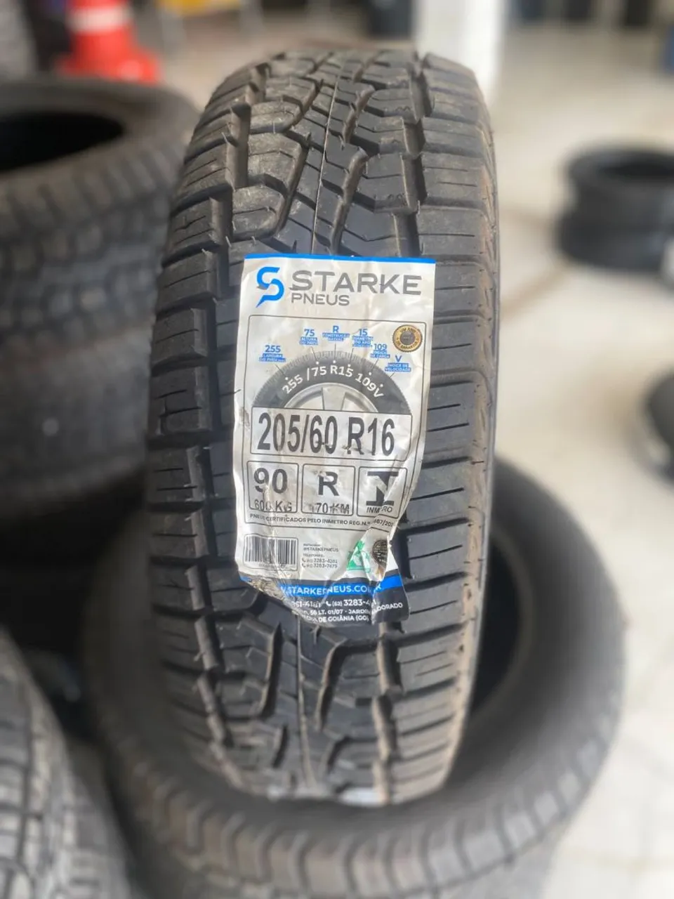 Pneu 205/60 R16 Starke 90R