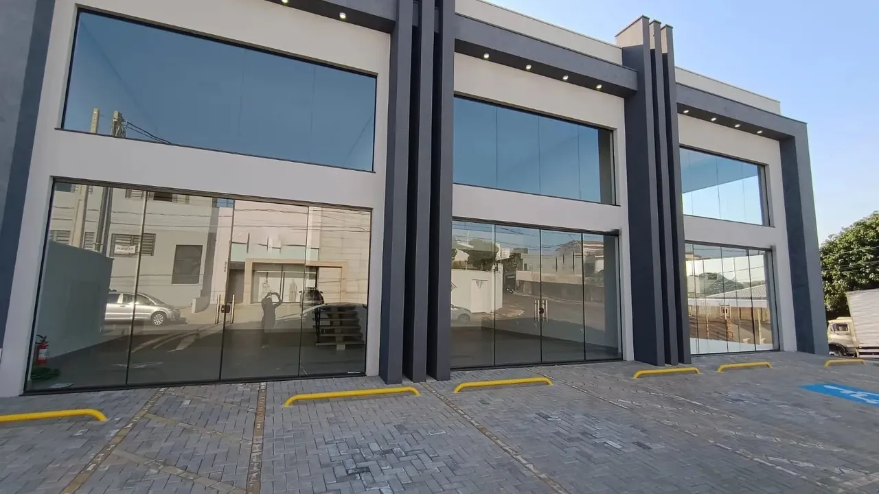 Salão Comercial para Locação em Americana-SP - Jardim São Paulo: 2 banheiros, 3 vagas de g