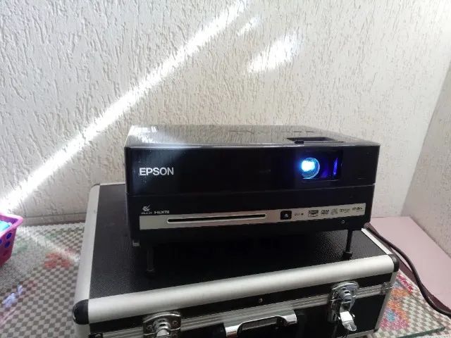 PROJECTOR64396801707907120