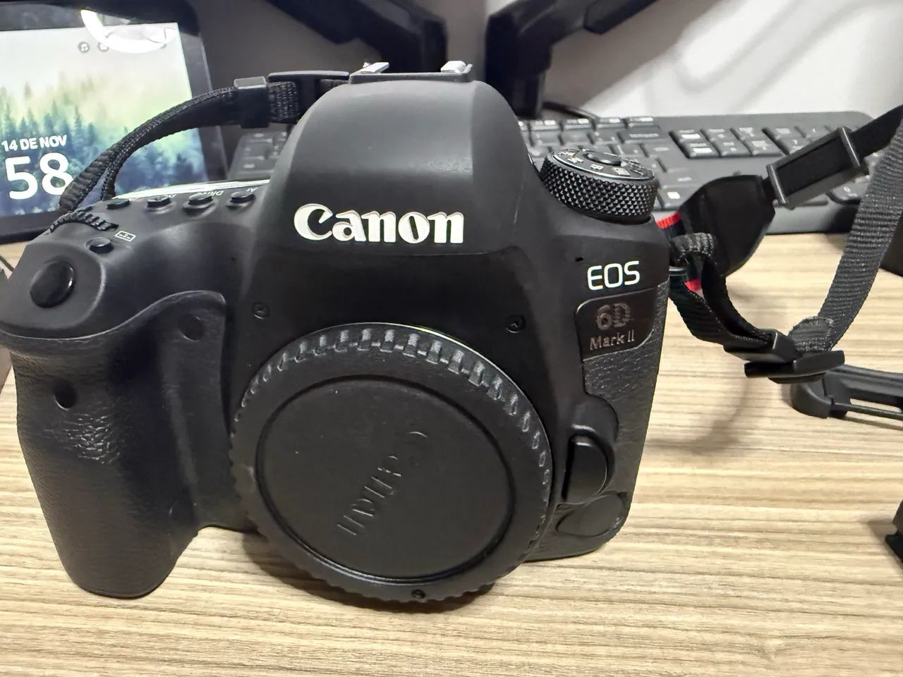 Câmera Fotográfica Canon EOS 6D Mark II + Lente EF 24-105mm f/4L IS II USM - Foto 2