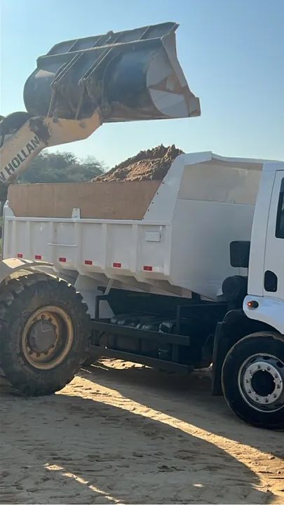 Materiais de Construção - Areia, Pedra, Brita e Terra - Foto 2