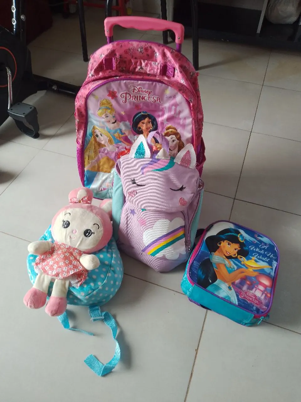 Kit mochilas usadas em bom estado