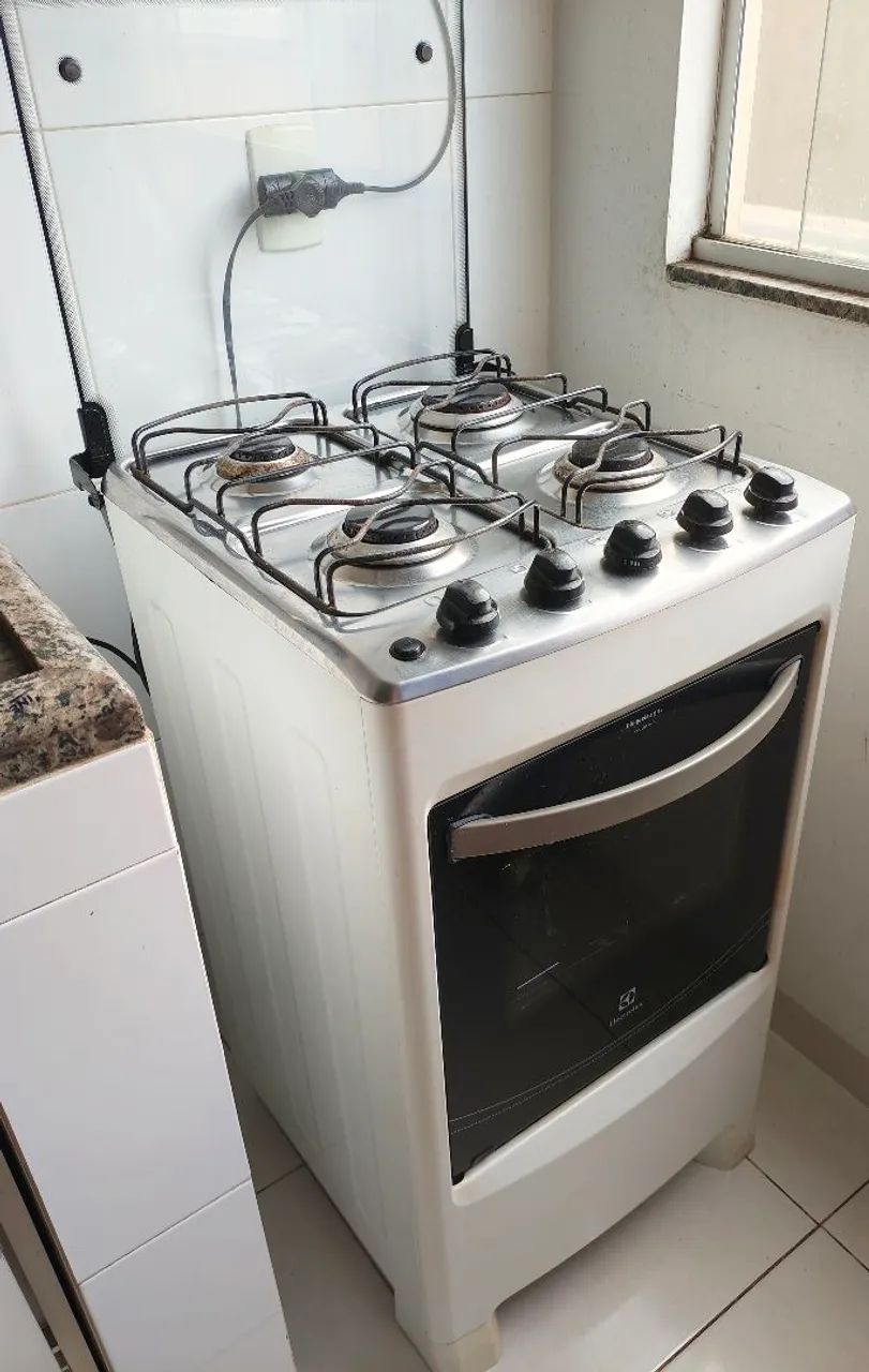 Fogão Electrolux 4 Bocas com Vidro Interno Removível Bivolt - Branco - Foto 3