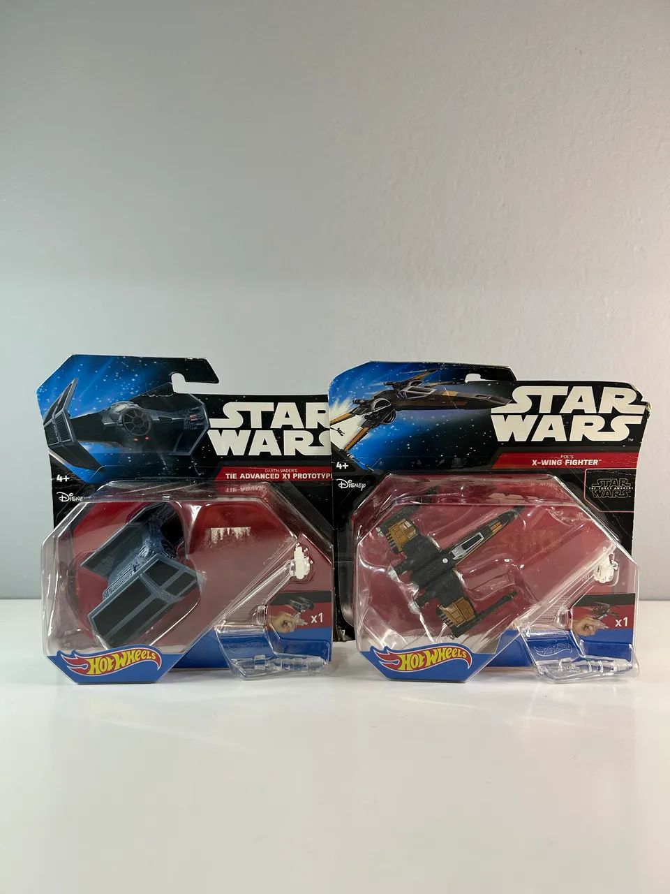 Naves Star Wars lacradas Hotweels - Foto 2