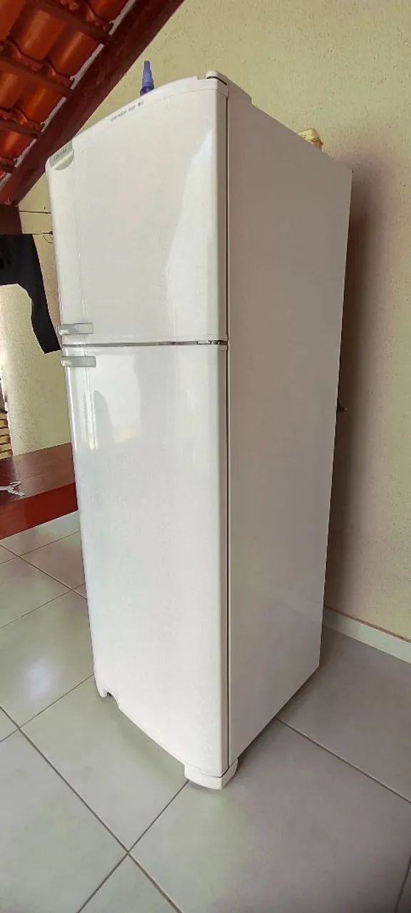 Geladeira Dc49 Eletrolux  - Foto 5