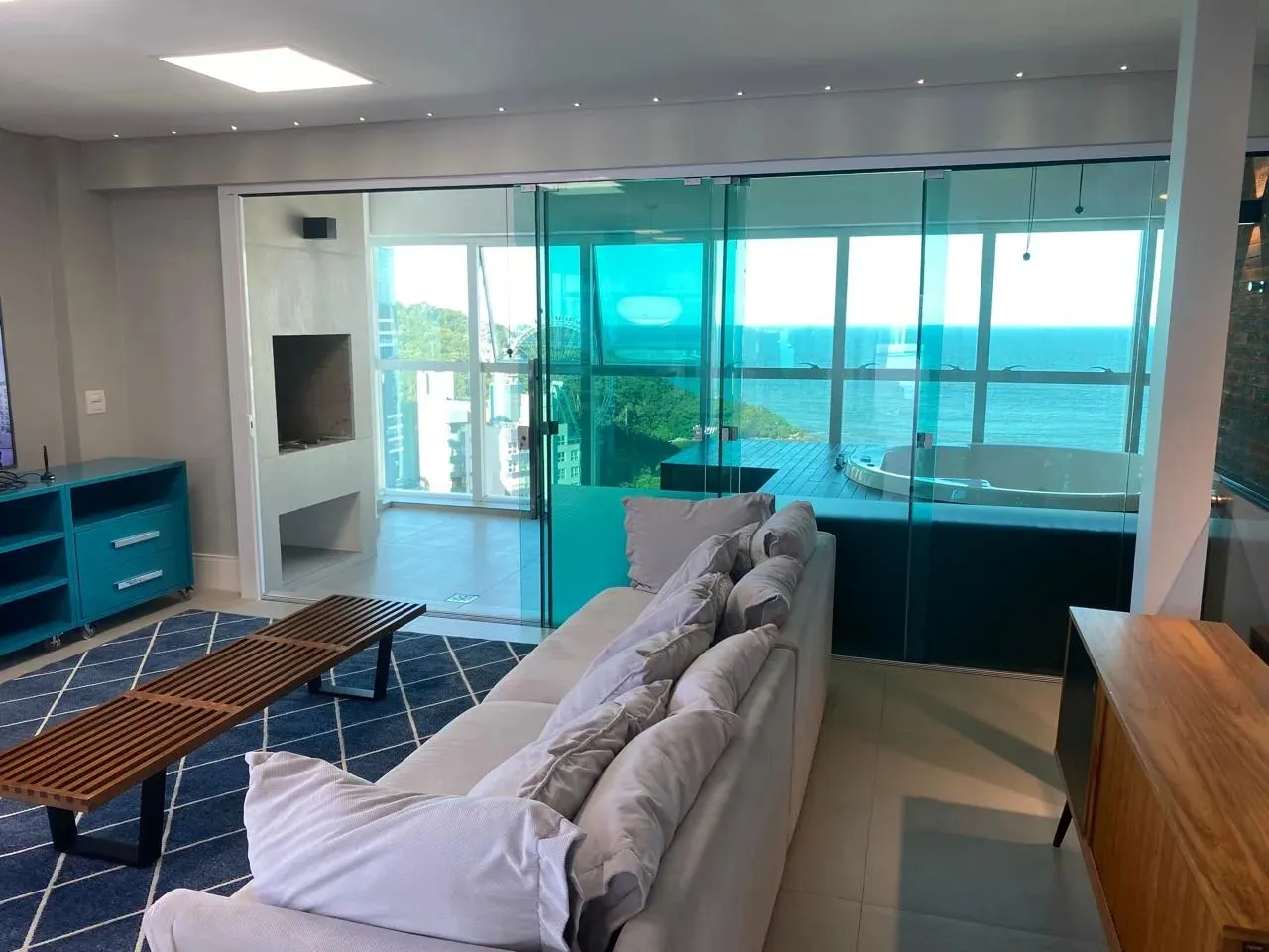 Apartamento para alugar com 5 quartos, Pioneiros - Balneário Camboriú