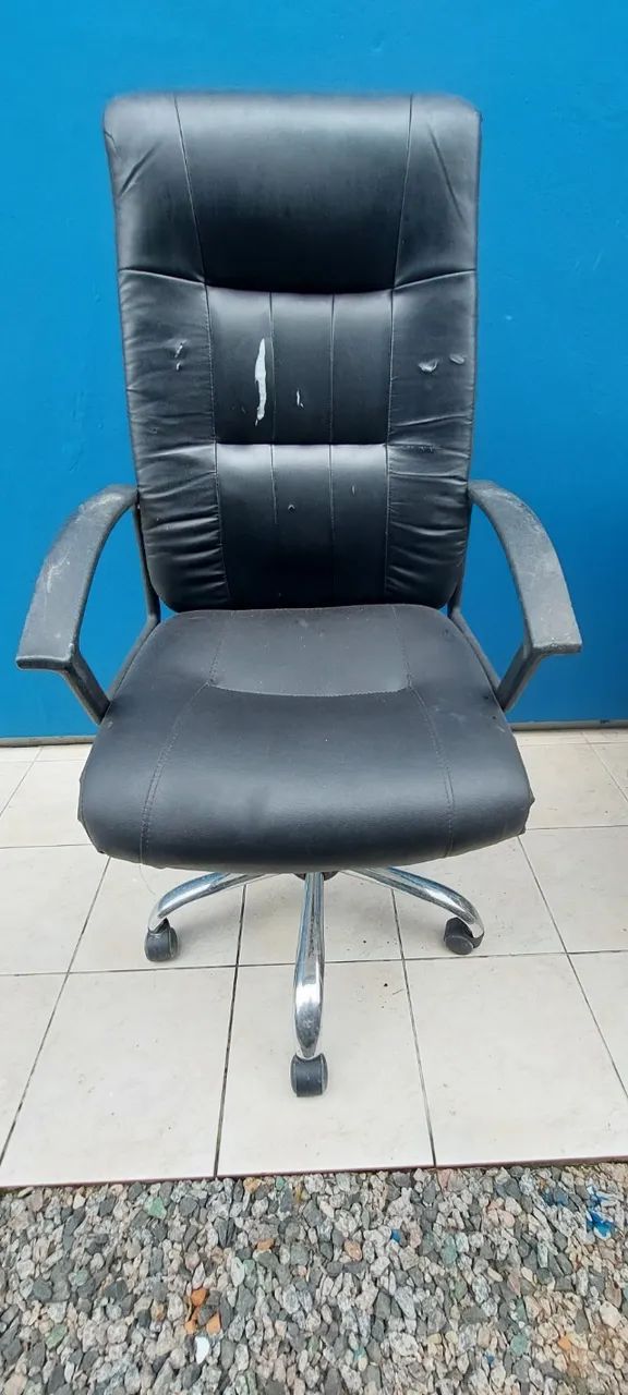 Cadeira de escritório 50 reais - Foto 5