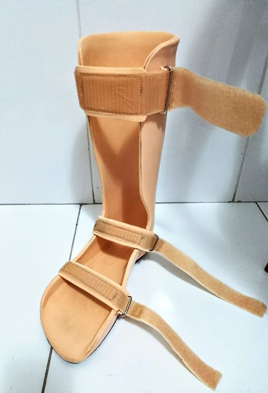 Órtesi para Perna e Pé direito - Suporte e Conforto e reabilitação  - Foto 2