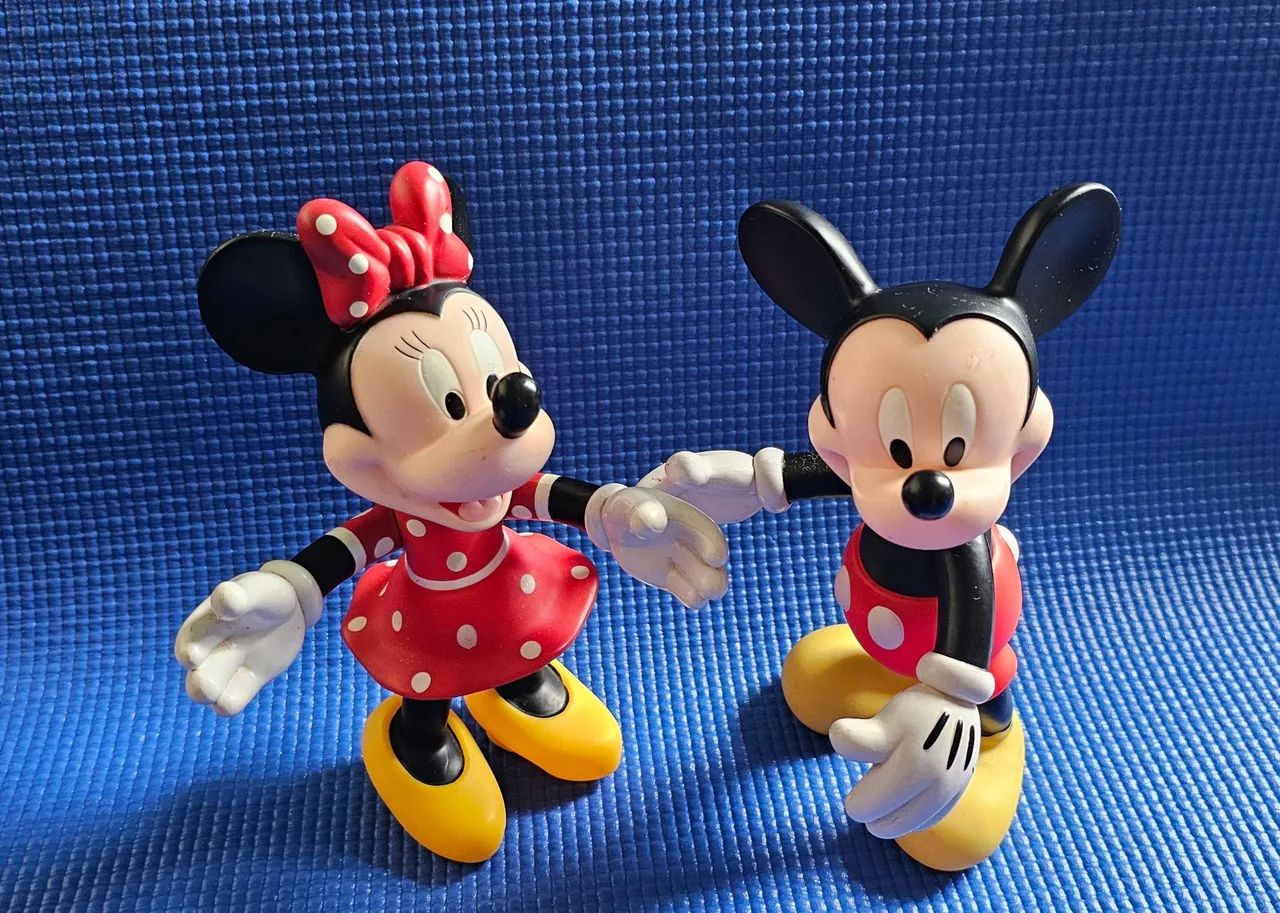 Bonecos Mickey e Minnie - Coleção Disney