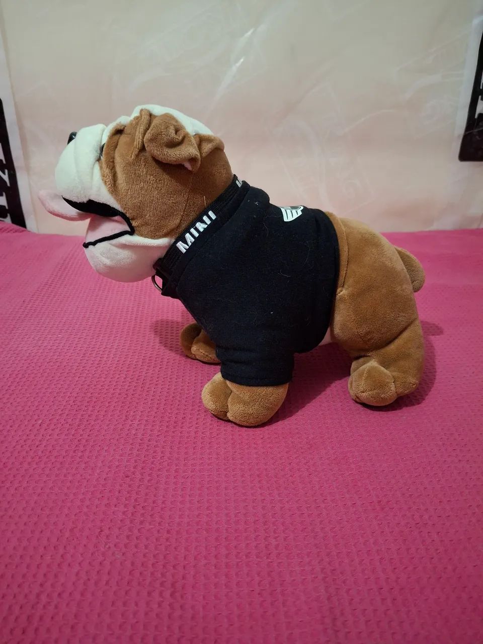 Pelúcia Bulldog e brinde  - Foto 4
