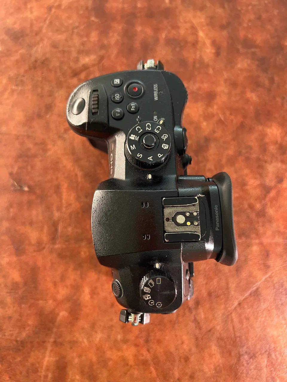 Câmera Panasonic Lumix GH5 - Foto 2