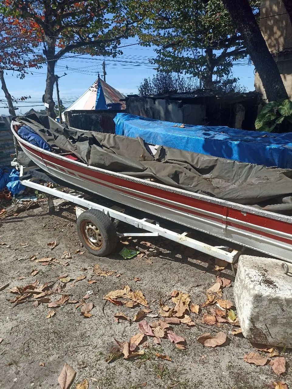 Vendo barco de Alumínio 4.80 metros LeveFort com carretinha sem motor . - Foto 3