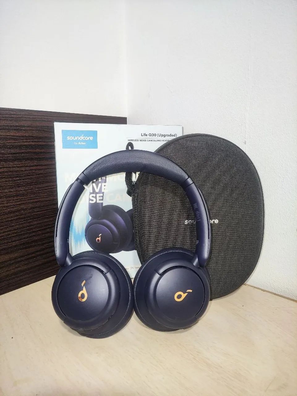 Fone de Ouvido Soundcore Life Q30 (Upgraded) - Bluetooth com Cancelamento de Ruído