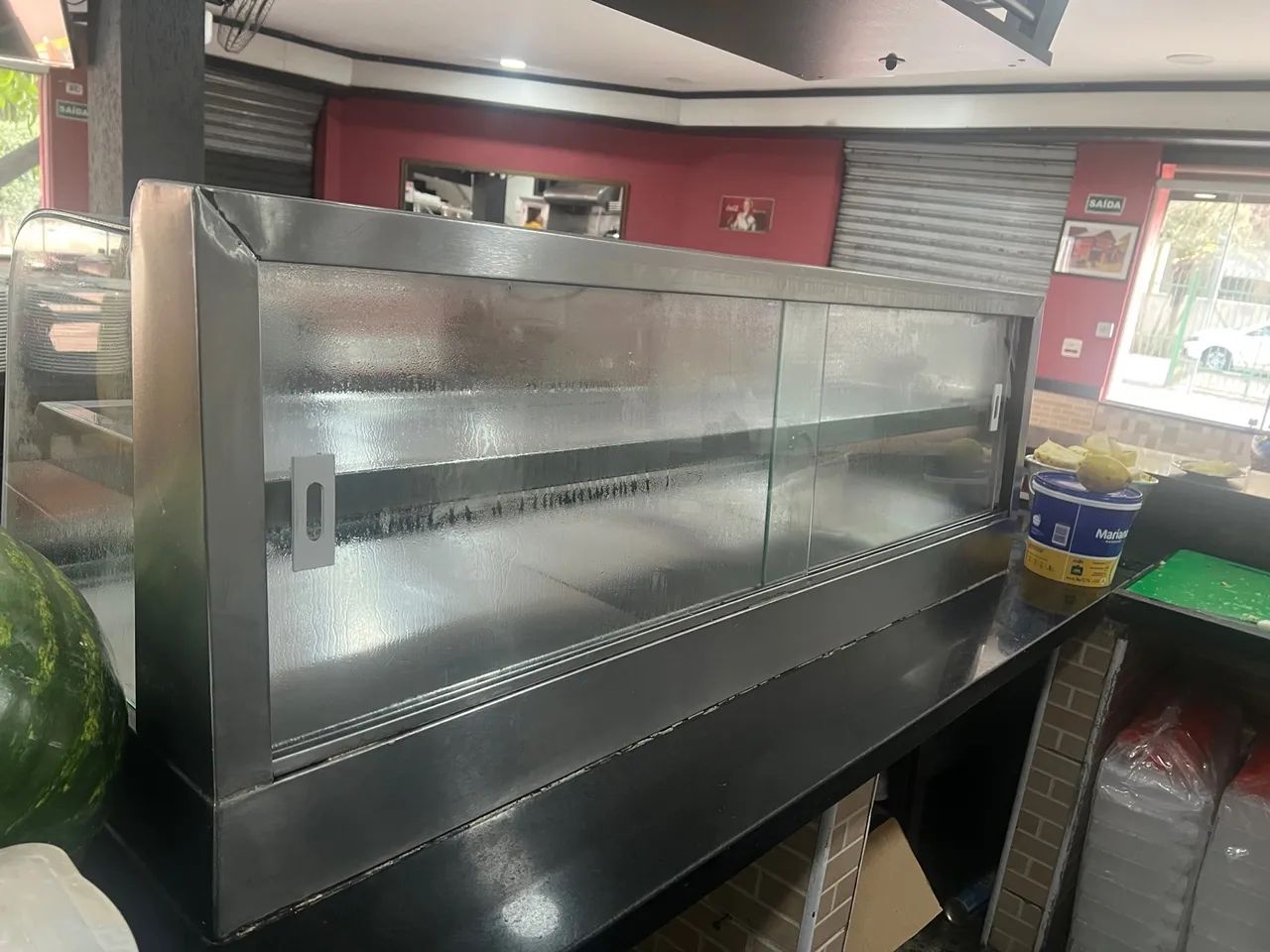 Balcão Expositor Refrigerado em Aço Inox