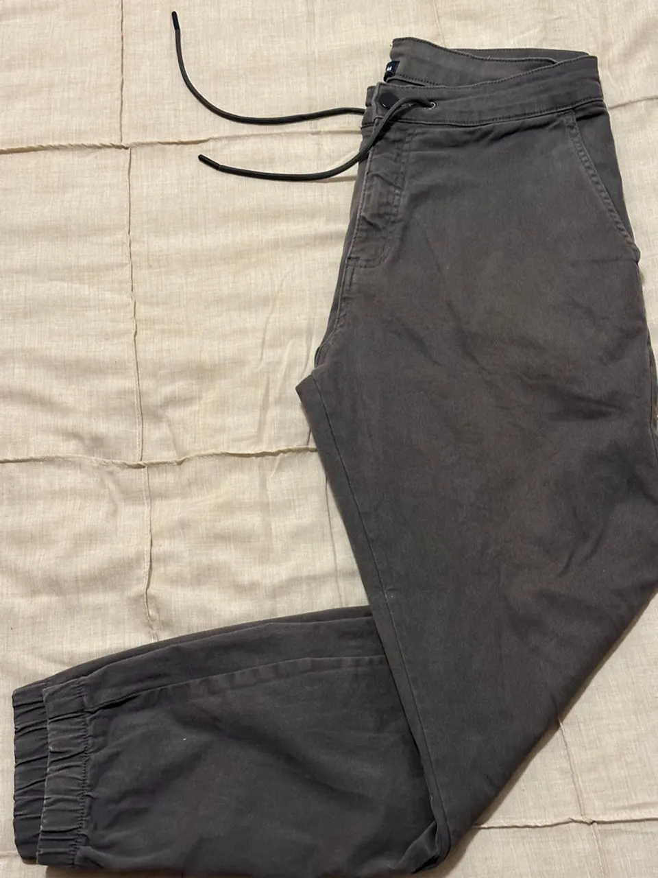 Calça Jogger usada 3 vezes tamanho 44