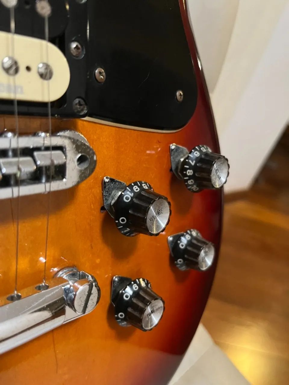 Guitarra Yamaha SF700 - 1977 - Customizada C/Caps Seymour Duncam JBTB4+59 Model+Push Pull! - Foto 5