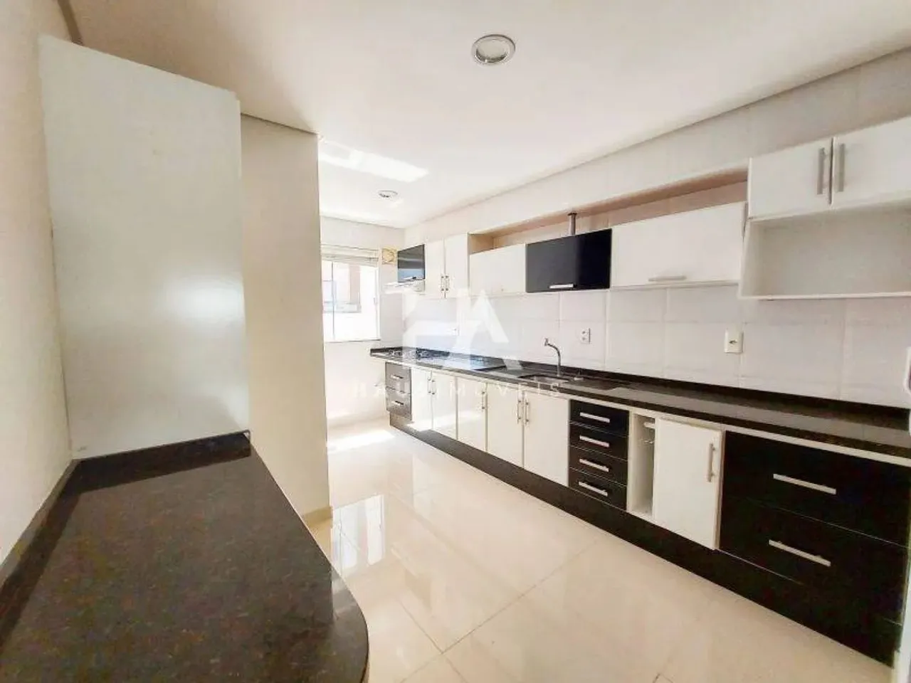 Apartamento para Alugar no bairro Vila Nova com 102 m² e 3 dormitórios/quartos.