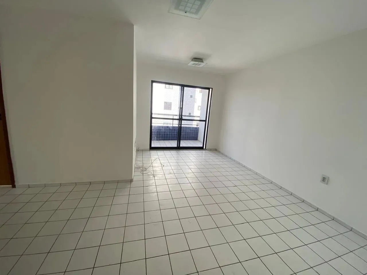 Imóvel para aluguel possui 76 m com 3 quartos, 1 suíte Torre - Recife - PE