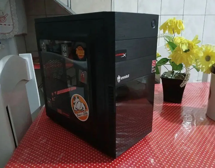 Gabinete Gamer Evolut Shin com Janela Lateral