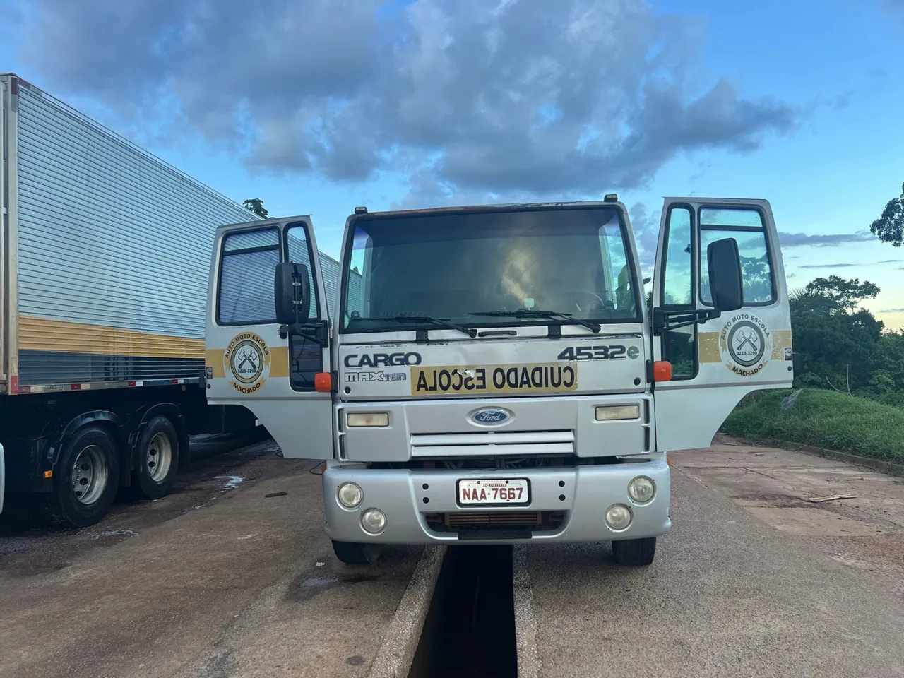 Vendo Cavalo Mecanico Cargo 4532