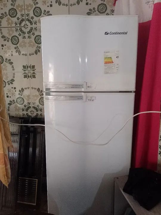 Geladeira continental 