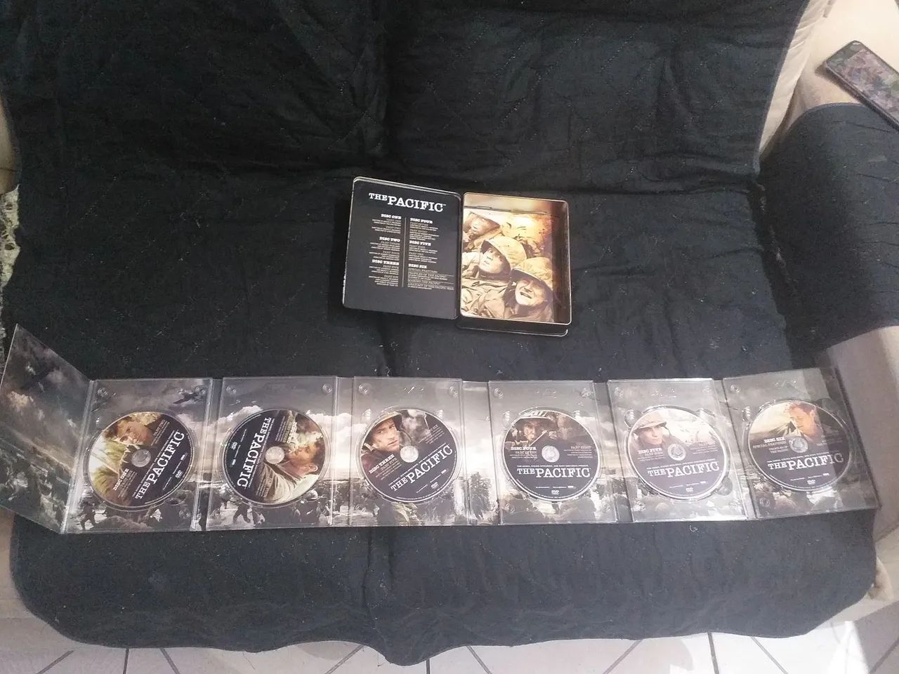 The Pacific - Box metálico, com todos os cd's Original. RETIRADA EM PLANALTINA-DF  - Foto 5
