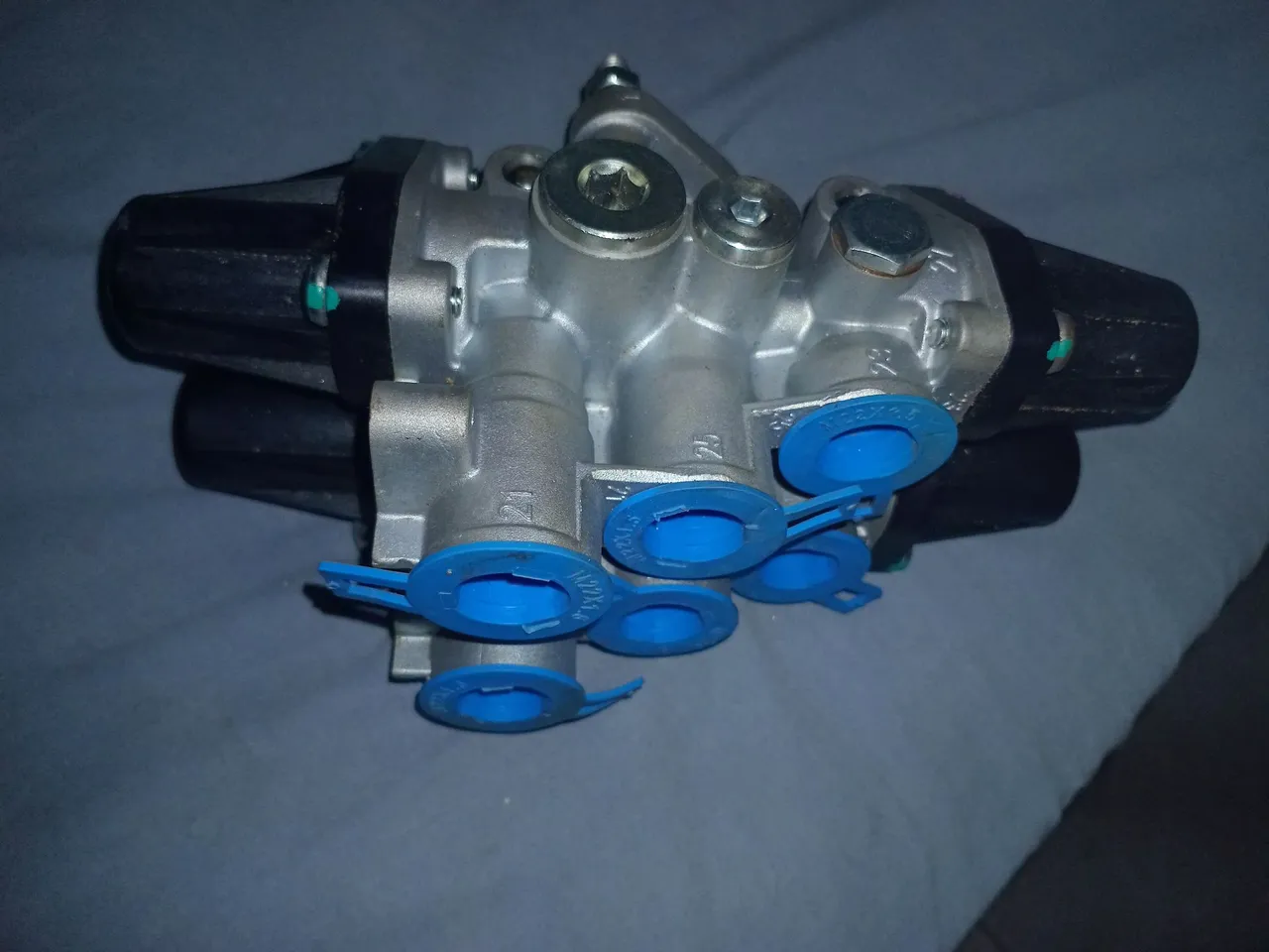 Válvula de proteção 6 vias mercedes 