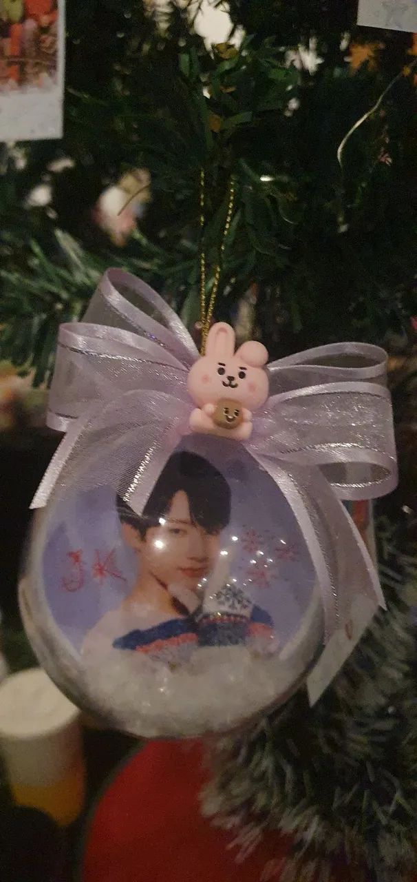 Guirlanda e bola de natal do BTS - Foto 5