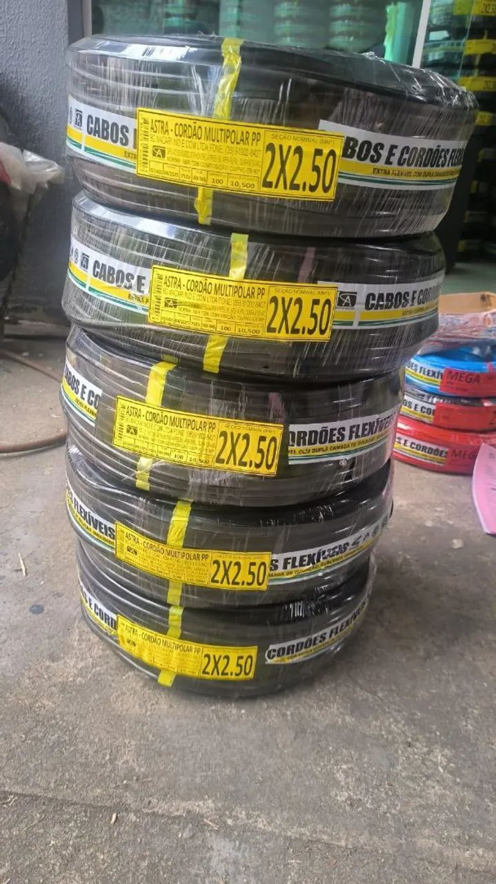 Vende-se cabo pp 2×2.5 milímetro peça com 100 metros 420 reais Zap * 