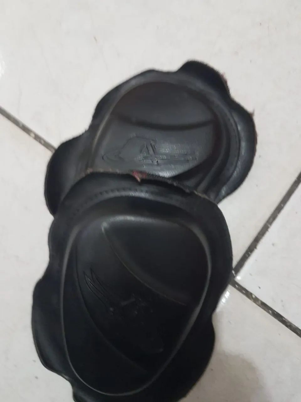 Joelheira, saboneteiras Alex Barros de proteção p/ moto sport 