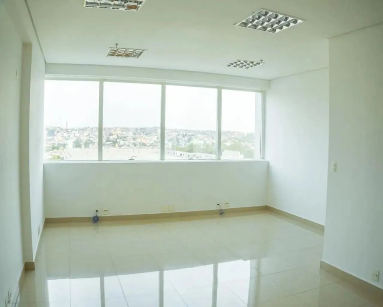 SALA RESIDENCIAL em BARUERI - SP, TAMBORÉ