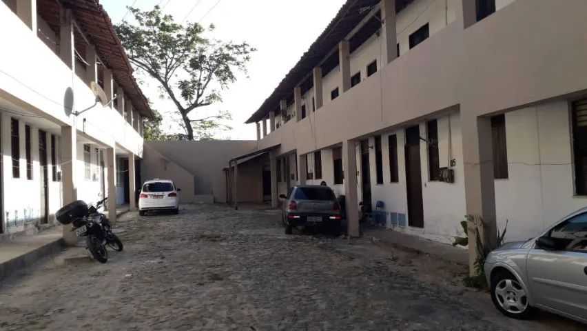 Casa em condominio fechado no Canindezinho com 2 quartos