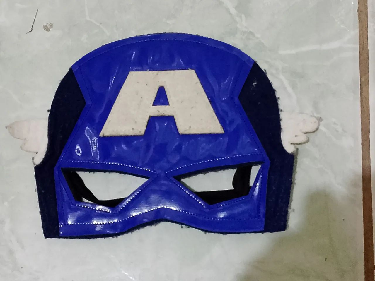 Máscara infantil fantasia capitão América em tecido  - Foto 2