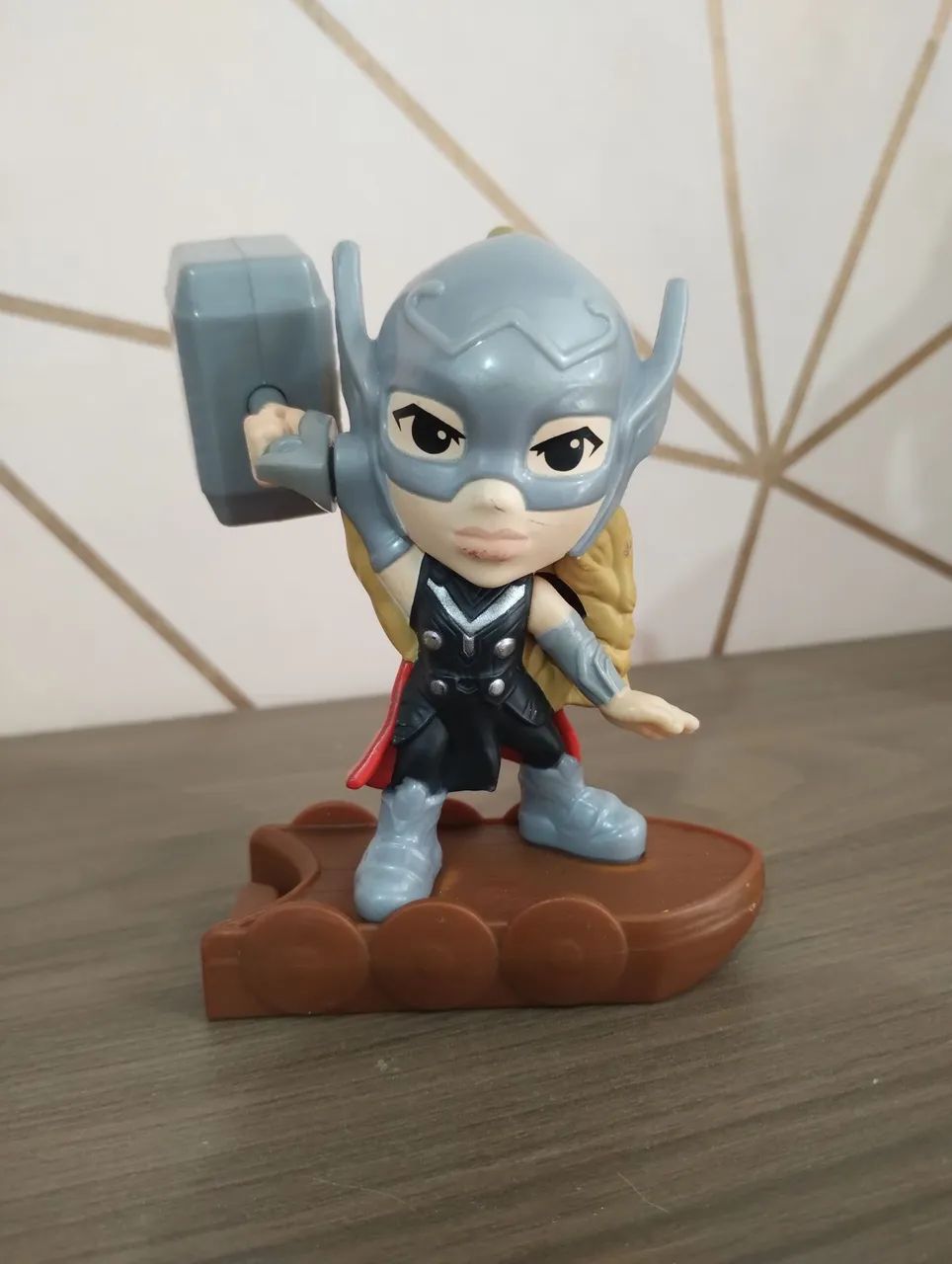 Miniatura Poderosa Thor - Amor e Trovão  - Foto 2