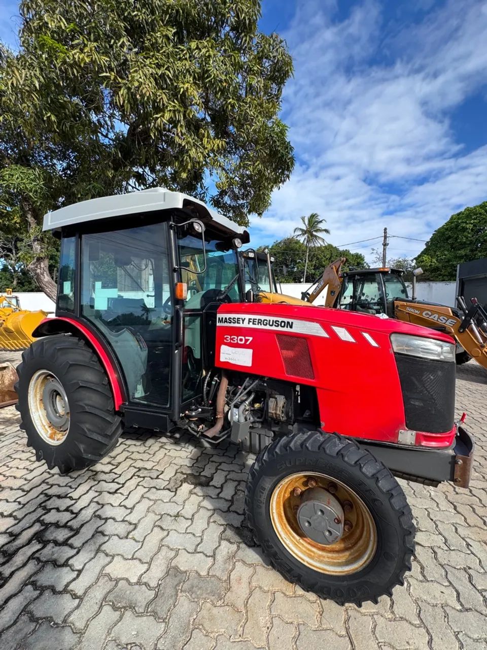 Trator Massey Ferguson 3307 2020