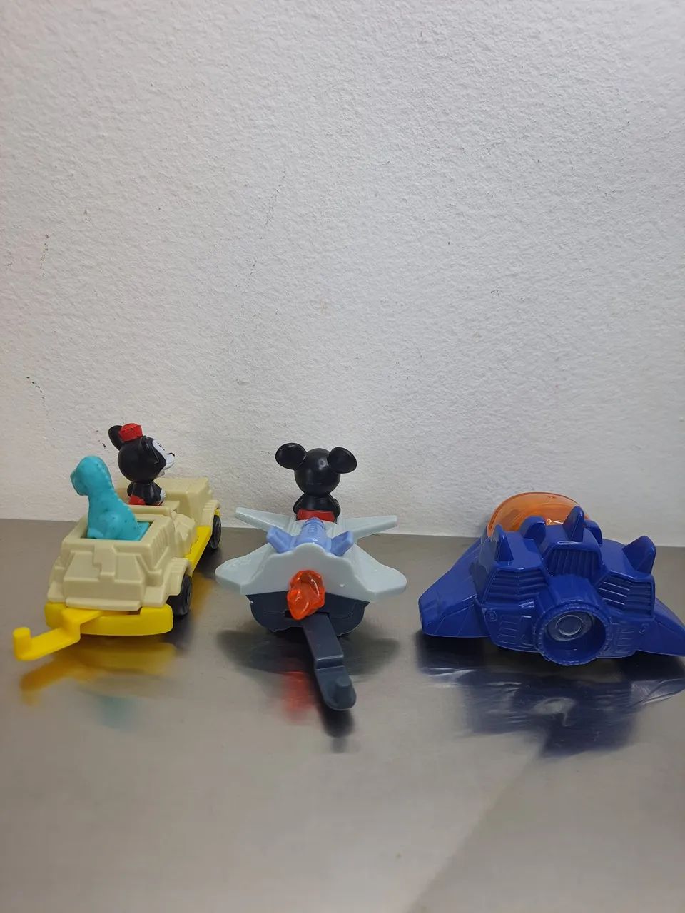 Lote brinquedos do mcdonalds antigos da Disney  - Foto 2