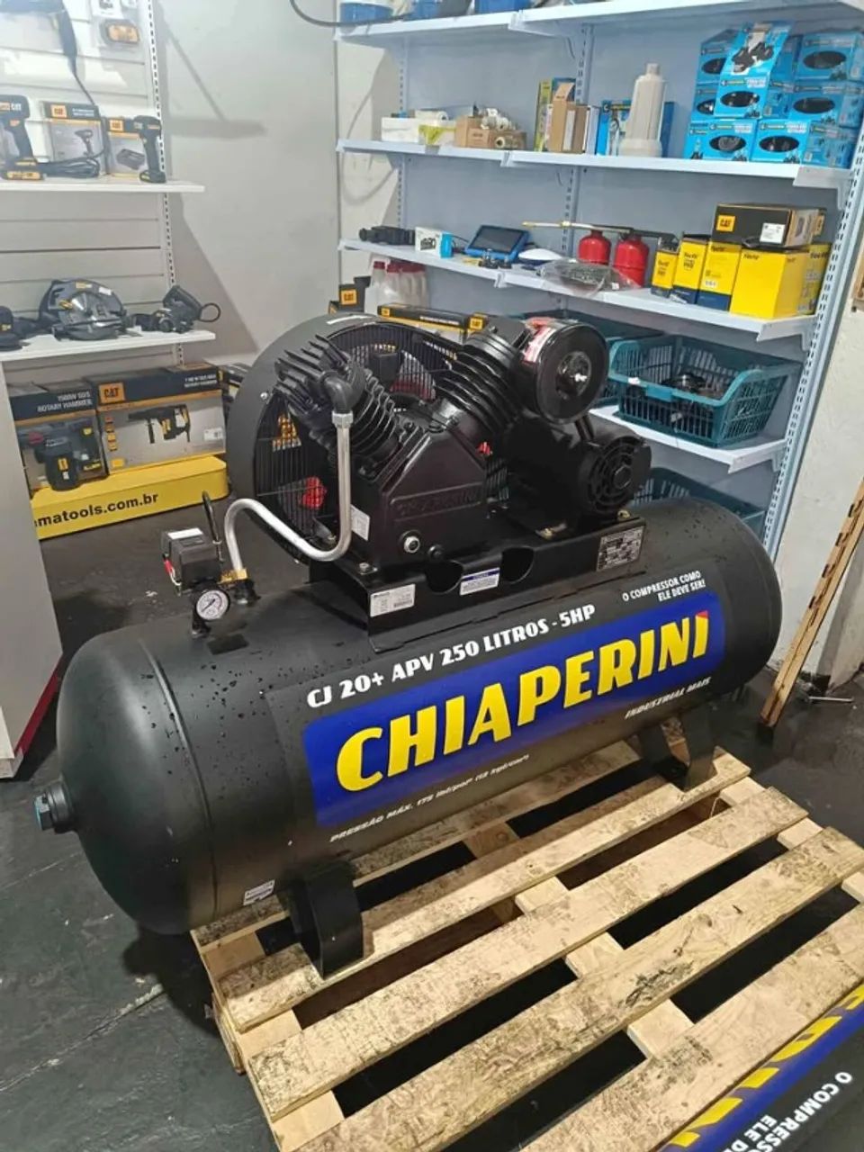 Compressor 250L Motor 5cv 175 psi Industrial 10 pes - Chiaperini (Loja)