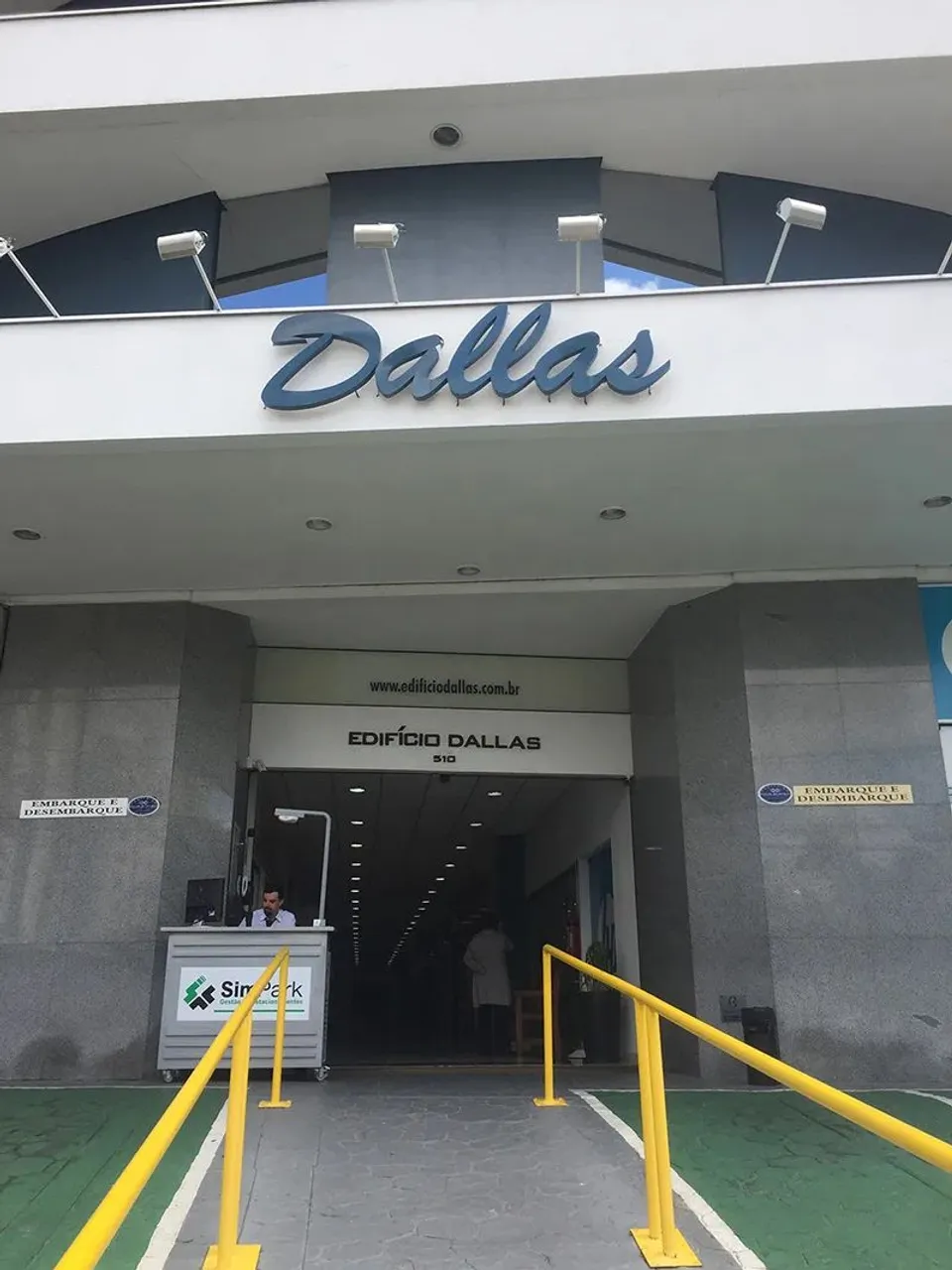 SALA COMERCIAL / DEPÓSITOS. p/ VENDAS em SOROCABA no bairro PARQUE CAMPOLIM