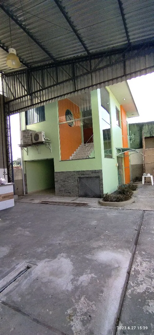 // Prédio Comercial na Redenção