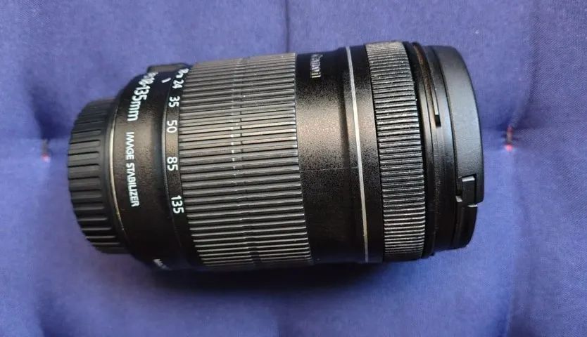 Lente Zoom Canon EF-S 18-135mm 3.5-5.6 IS - Foto 4