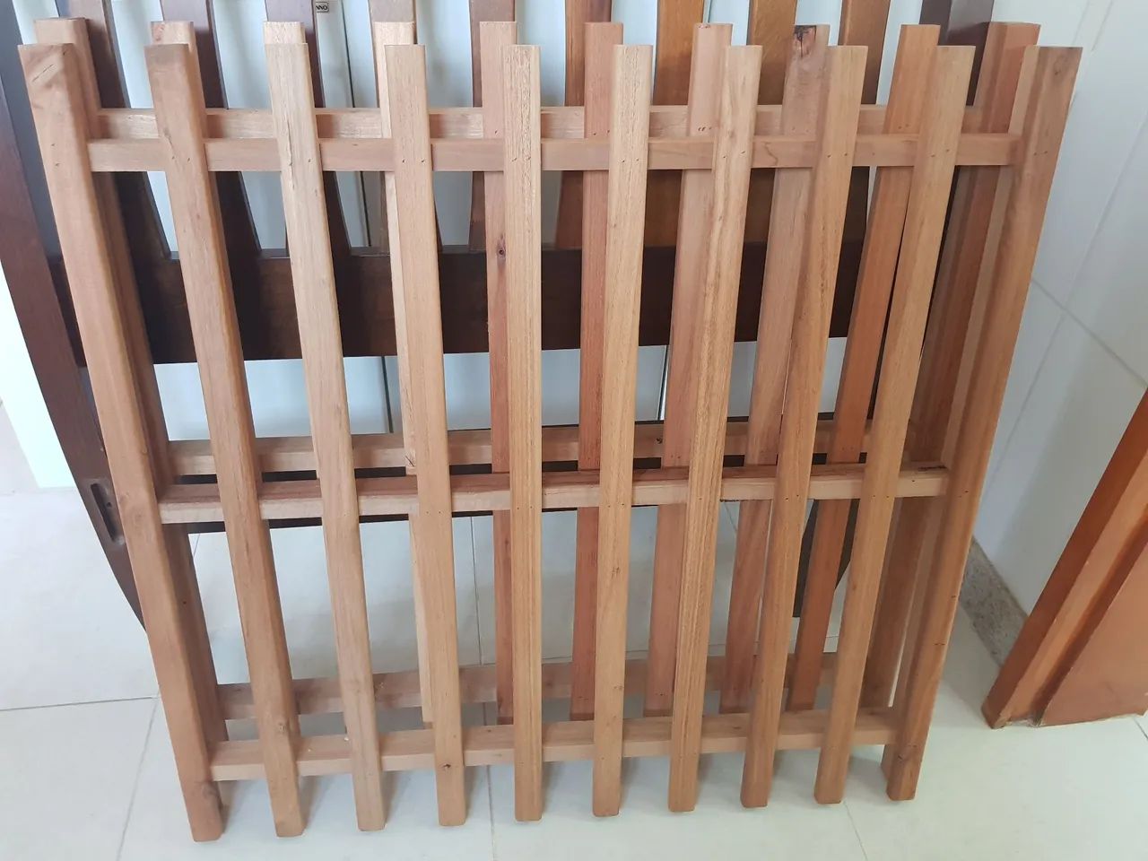 Cama de solteiro em madeira maciça  - Foto 4