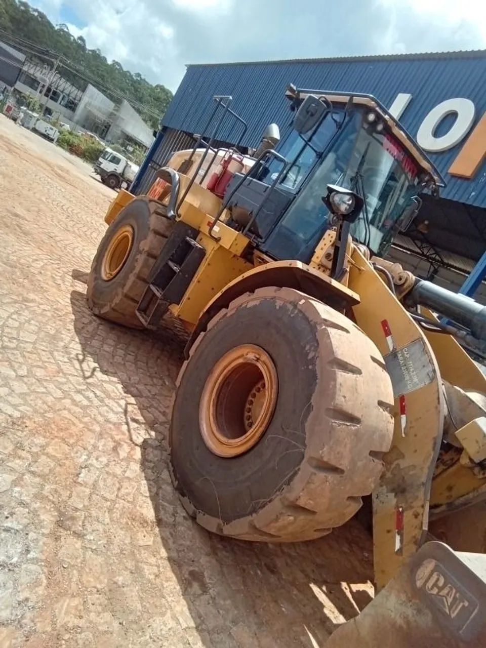 Pá Carregadeira Caterpillar 966L - Foto 2