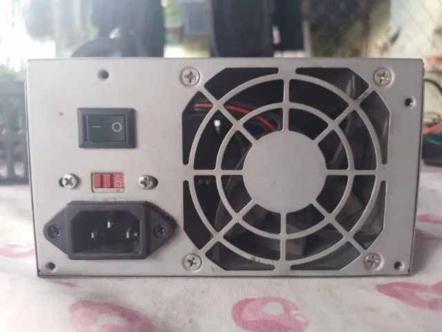 Fonte de alimentação ATX Multilaser 400W modelo PSU-101 - Foto 3