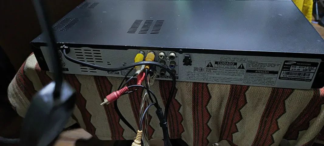 Gravador Dvd Multimídia De Mesa Samsung R170 Sem Detalhes. Preto - Foto 5