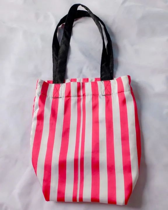 Bolsa de praia listrada pink e branca - Foto 3