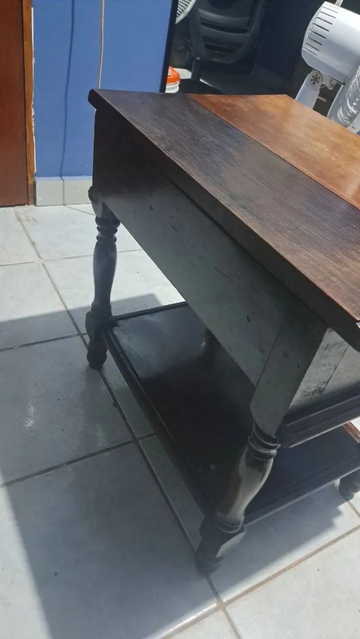 Escrivaninha antiga64330588508674123