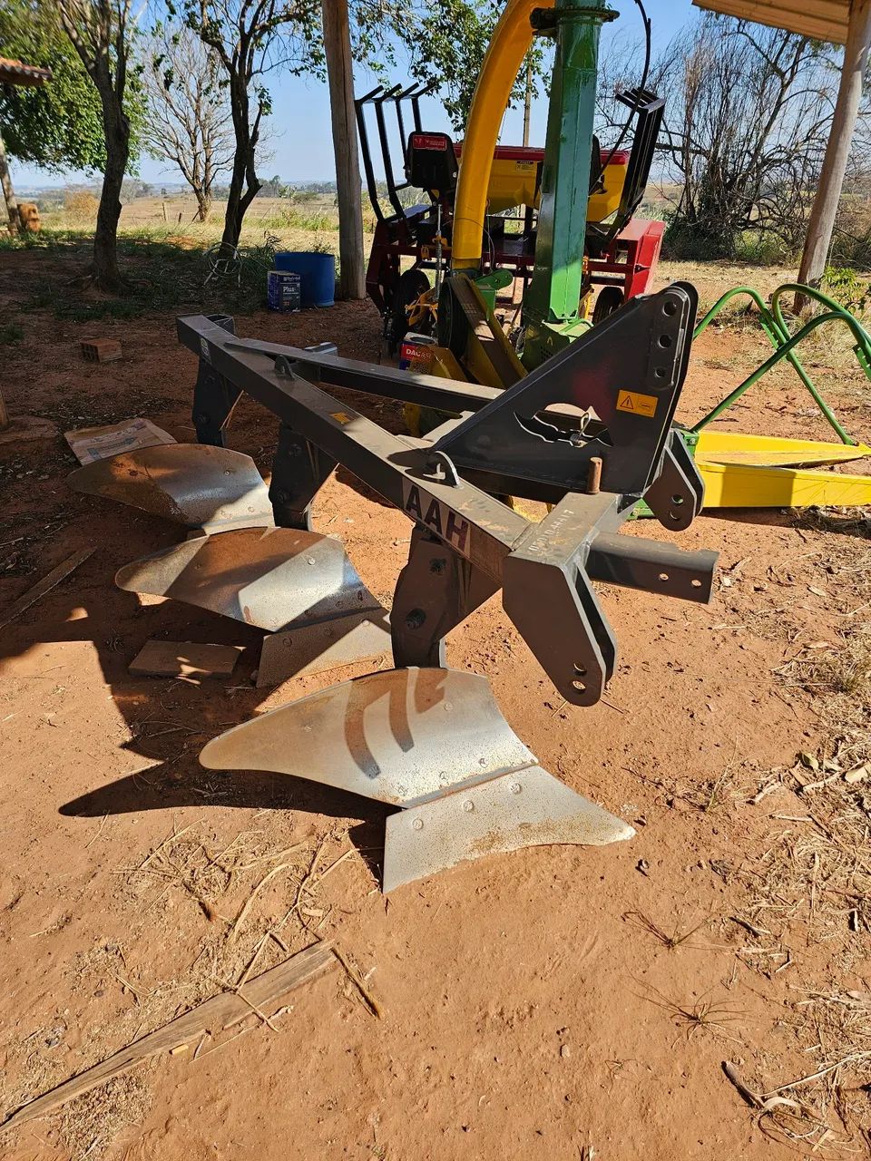 Arado aiveca 3 bacias 